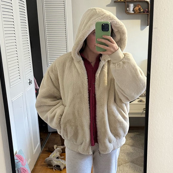 Zara Reversible Fuzzy Bomber Jacket - Picture 2 of 2